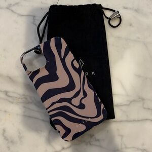 Burga Snap Vigilant iPhone 13 case